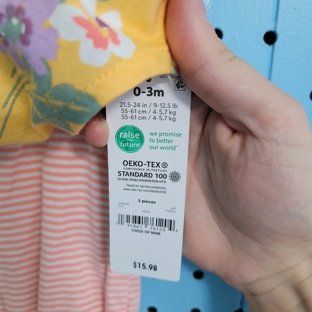 Carter's 3pc 0/3 months set new with tags - Picture 4 of 4